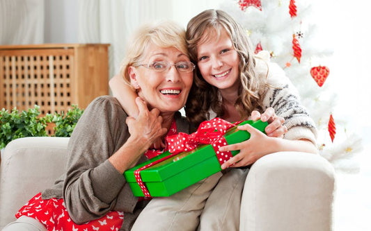 Top 30 Personalized Christmas Gifts For Grandma That She’ll Happy
