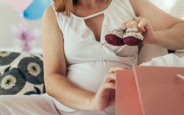 30 Best Gifts For Pregnant Moms (2025): Thoughtful & Useful Ideas